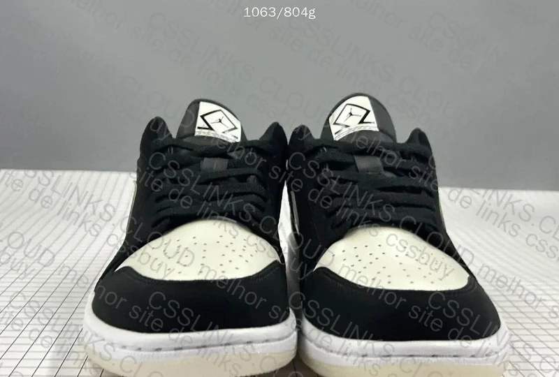 Air Jordan 1 Low SE 9