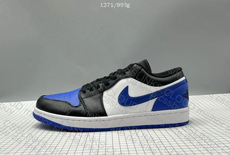 Air Jordan 1 Low SE 4