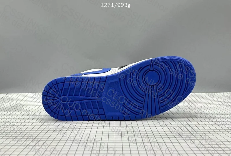 Air Jordan 1 Low SE 5