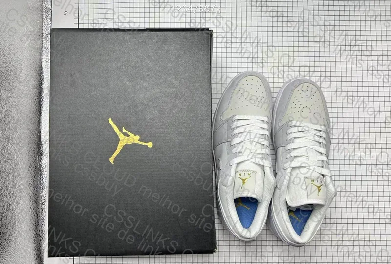 Air Jordan 1 Low SE 5