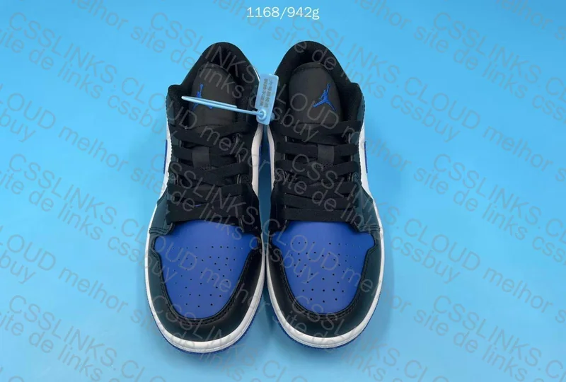 Air Jordan 1 Low SE 10