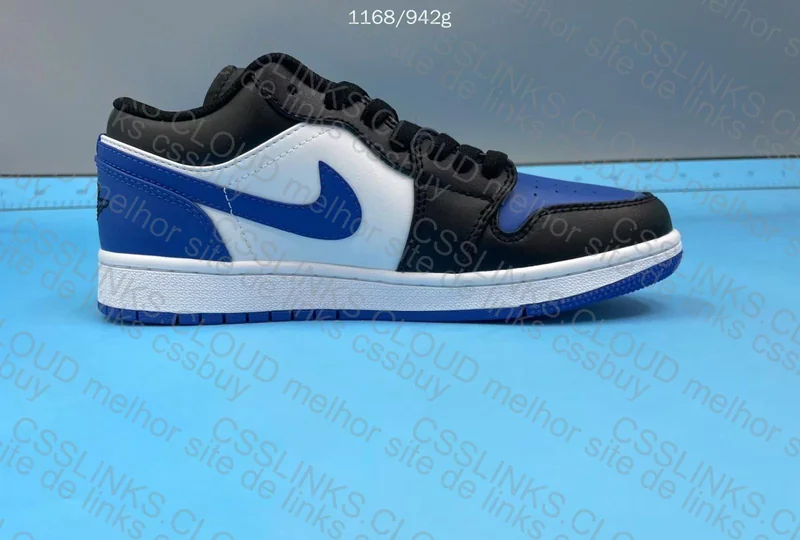 Air Jordan 1 Low SE 3