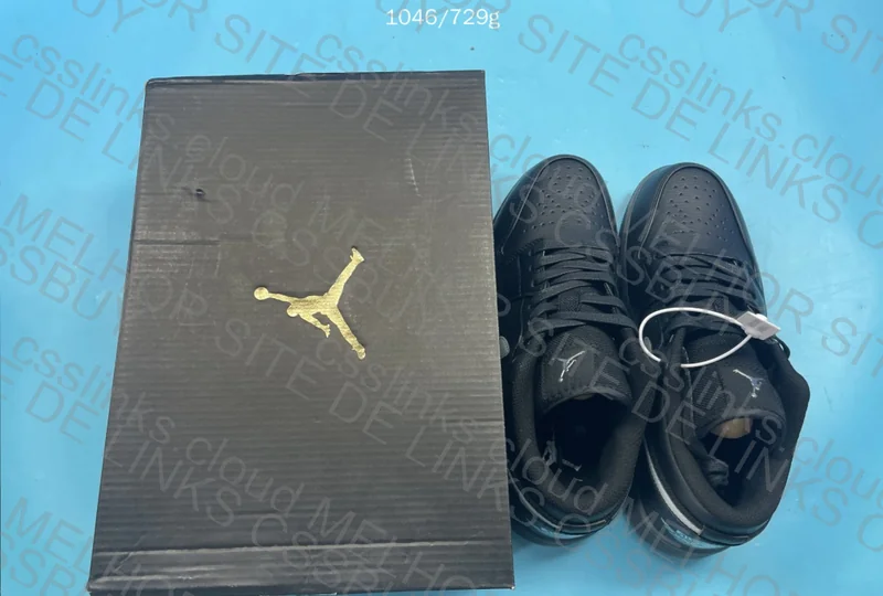 Air Jordan 1 Low SE