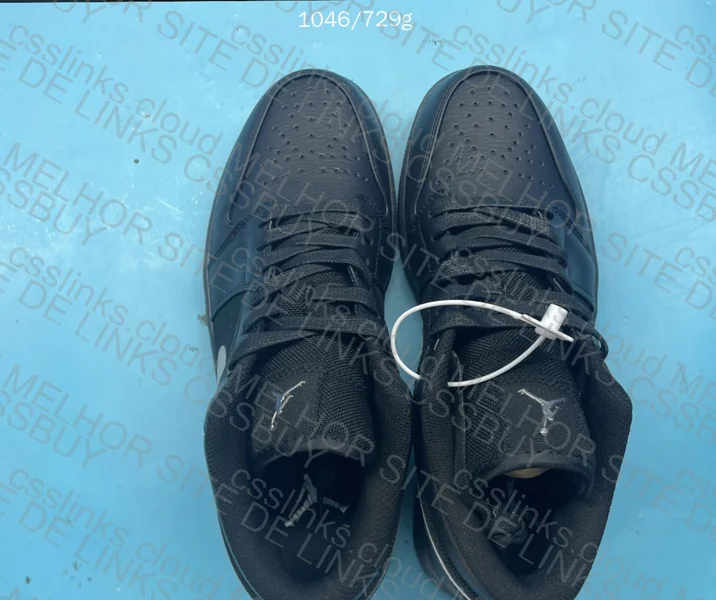 Air Jordan 1 Low SE 2