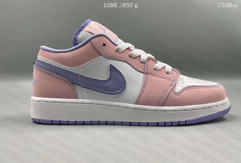 Air Jordan 1 Low SE Arctic Punch 6
