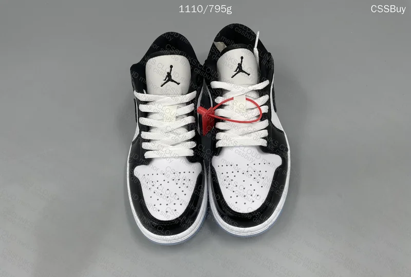Air Jordan 1 Low SE Concord