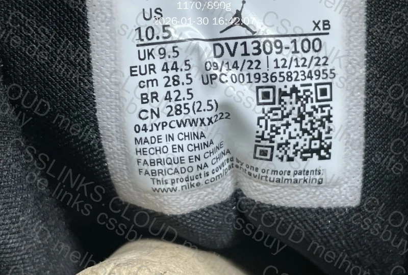 Air Jordan 1 Low SE Concord 9