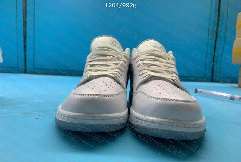 Air Jordan 1 Low SE 'Dare to Fly' 4
