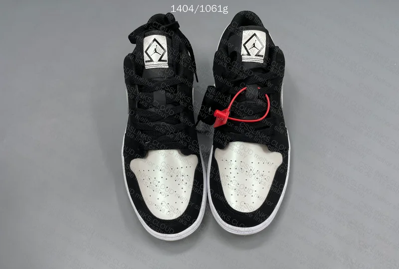 Air Jordan 1 Low SE Diamond
