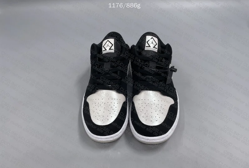 Air Jordan 1 Low SE Diamond