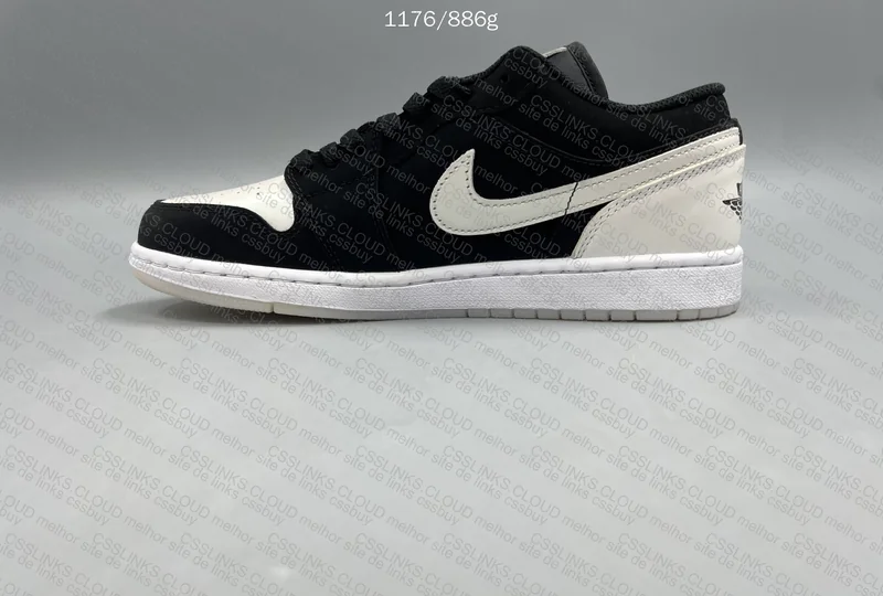 Air Jordan 1 Low SE Diamond 4