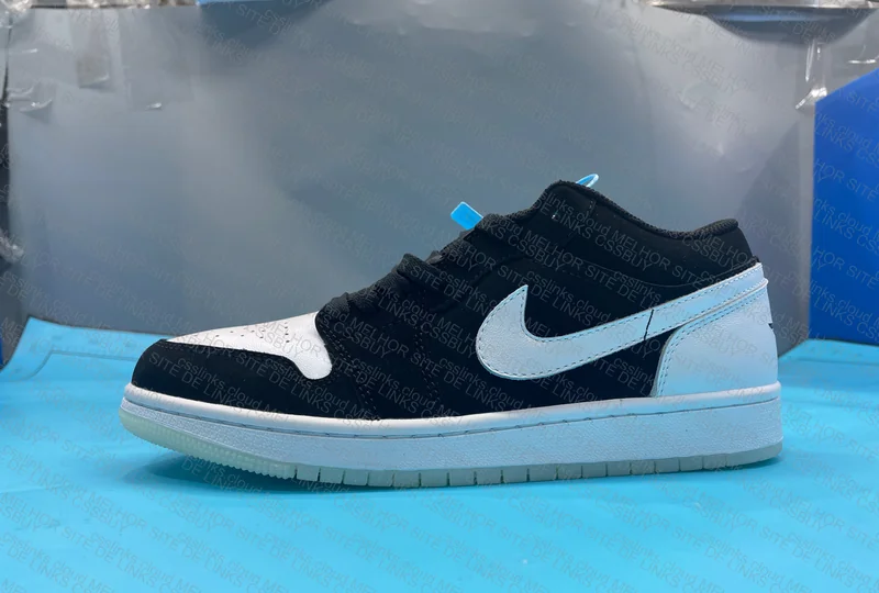 Air Jordan 1 Low SE Diamond 3