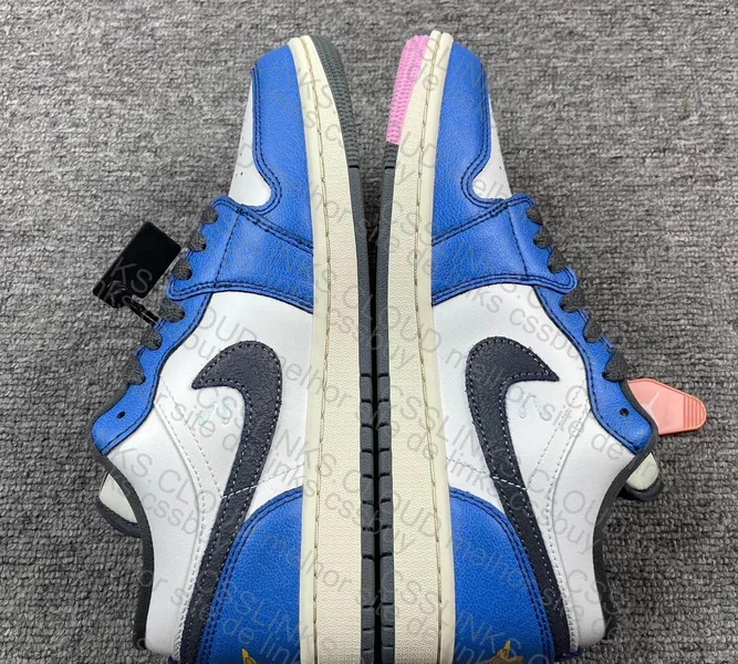 Air Jordan 1 Low SE Flight 3