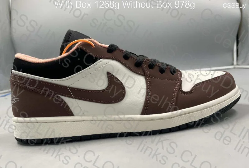 Air Jordan 1 Low SE Mocha 6