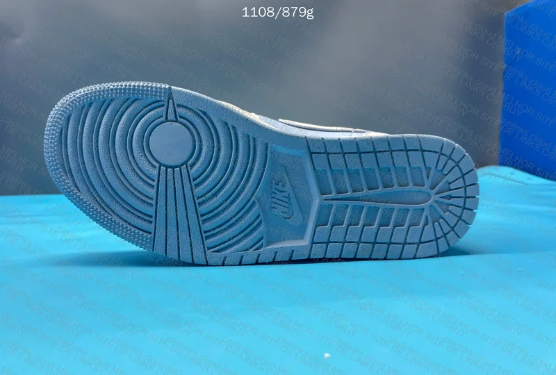 Air Jordan 1 Low SE Reverse Ice Blue 8