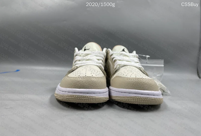 Air Jordan 1 Low SE Sail Rattan University Red