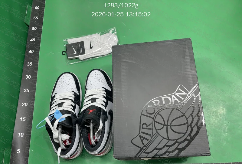 Air Jordan 1 Low SE - White/Fire Red-Black 3