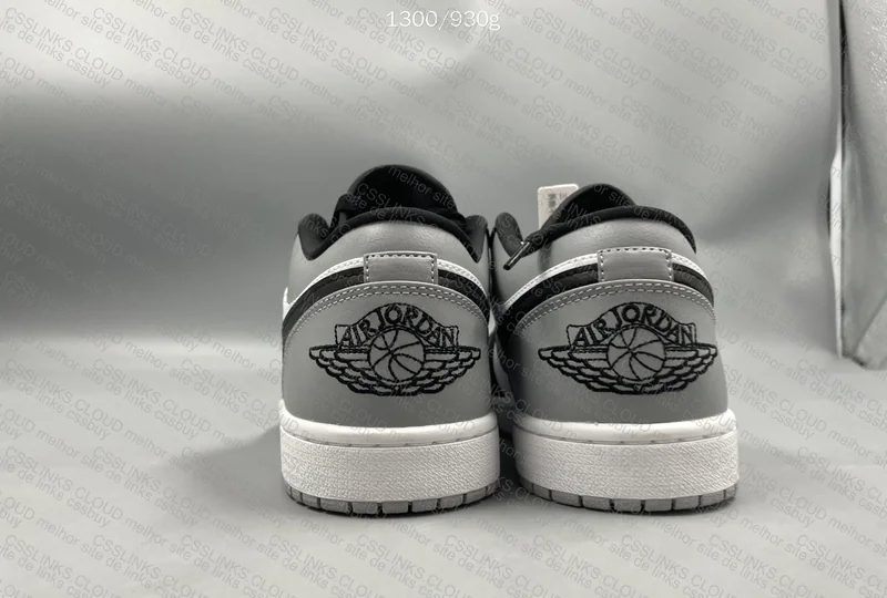 Air Jordan 1 Low Shadow Toe 4