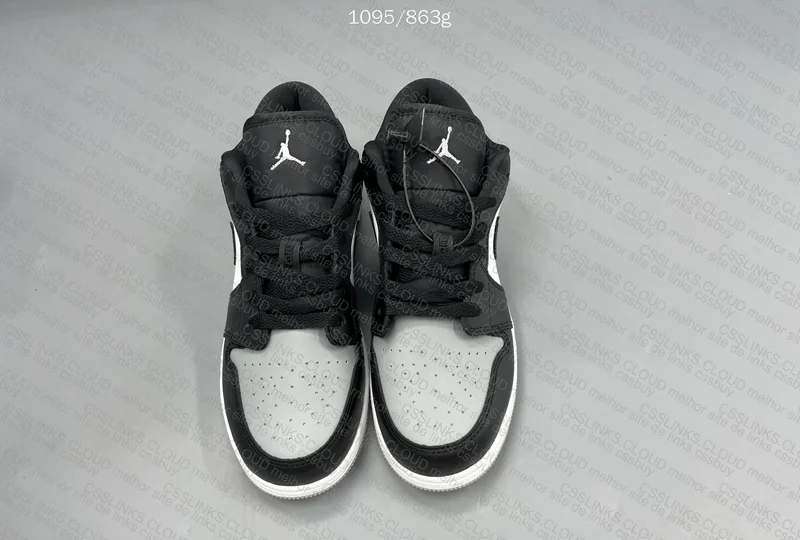 Air Jordan 1 Low - Shadow Toe