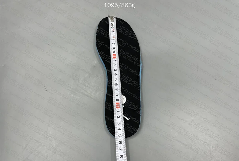 Air Jordan 1 Low - Shadow Toe 10