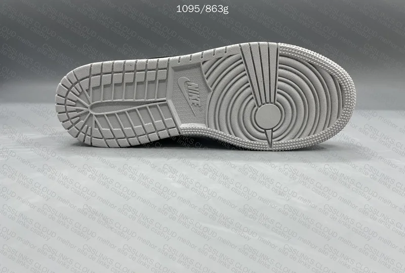 Air Jordan 1 Low - Shadow Toe 9