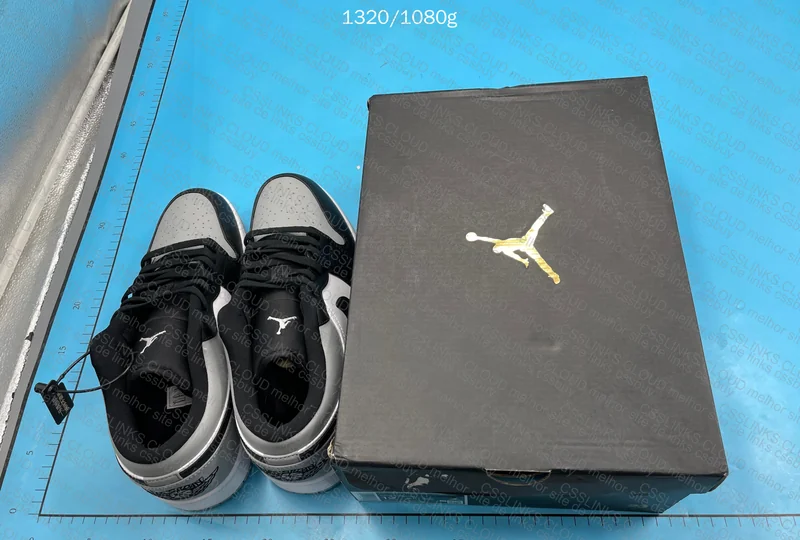 Air Jordan 1 Low 'Shadow Toe' 8