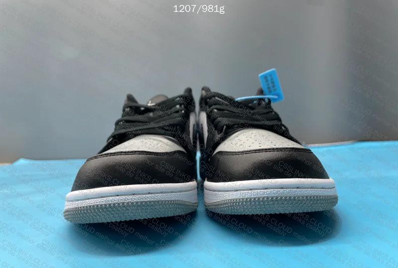 Air Jordan 1 Low Smoke Grey Toe