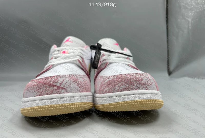 Air Jordan 1 Low - Strawberry Ice Cream 6