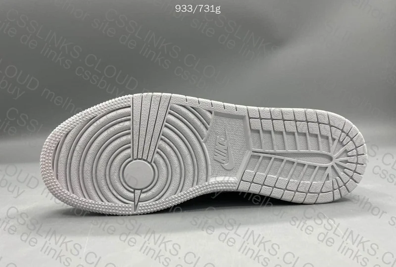 Air Jordan 1 Low Tear Away 7