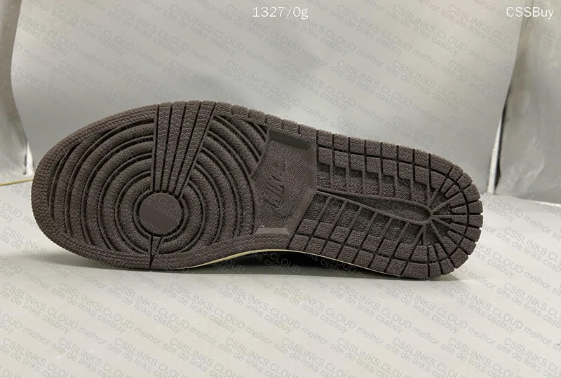 Air Jordan 1 Low Travis 2