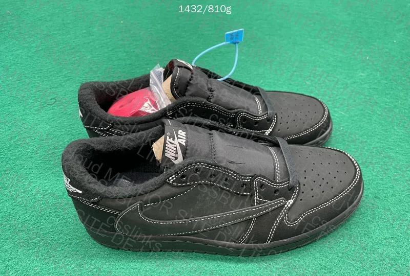 Air Jordan 1 Low Travis Black Phantom FK 10