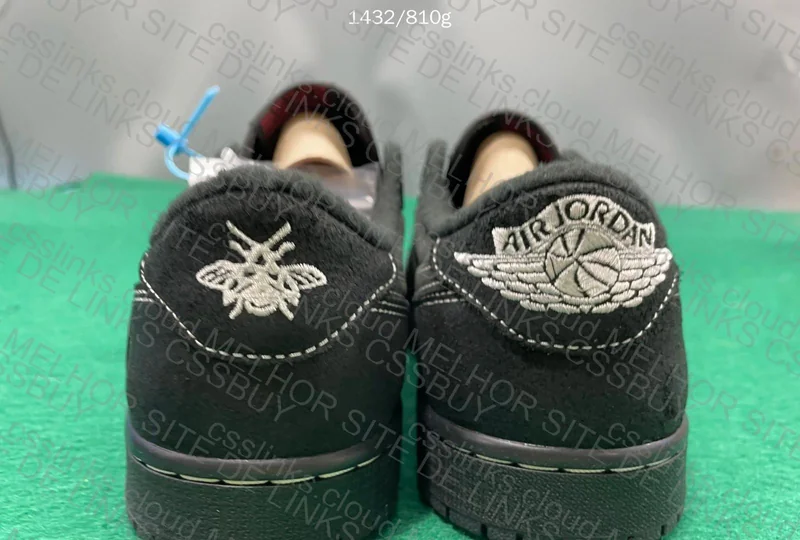 Air Jordan 1 Low Travis Black Phantom FK 8
