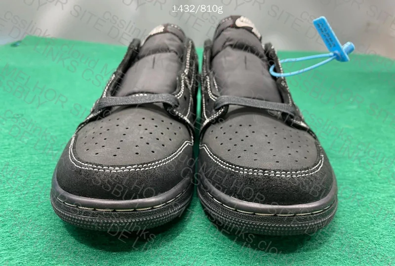 Air Jordan 1 Low Travis Black Phantom FK 9