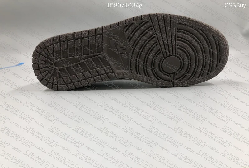 Air Jordan 1 Low Travis Reverse Mocha 10