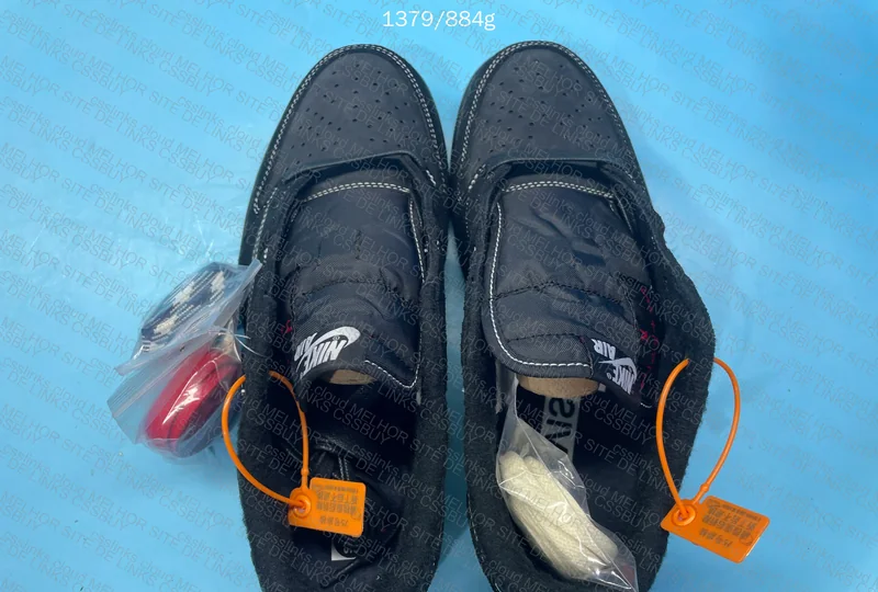 Air Jordan 1 Low Travis Scott Black Phantom 3