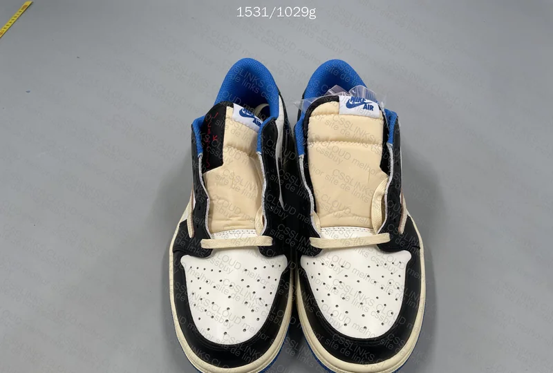 Air Jordan 1 Low Travis Scott Fragment