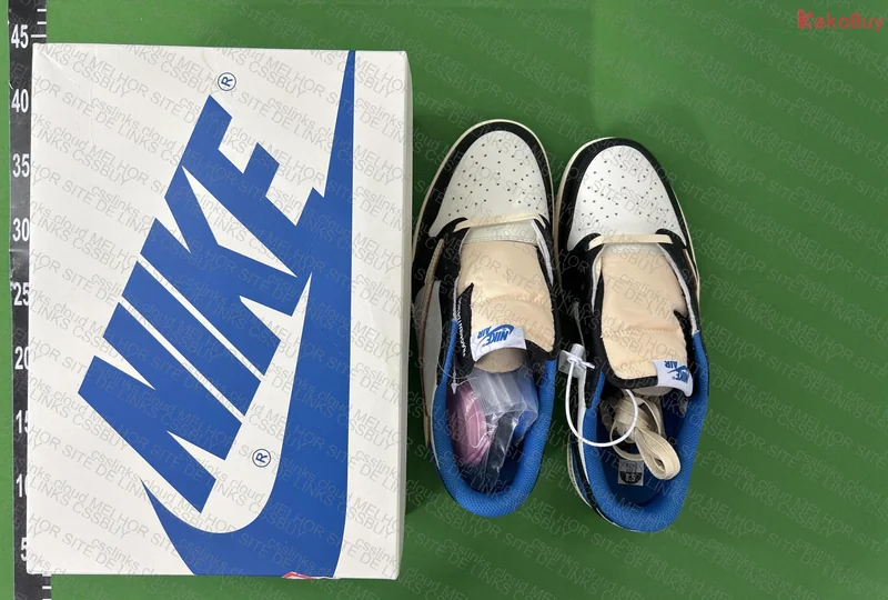 Air Jordan 1 Low Travis Scott Fragment 3