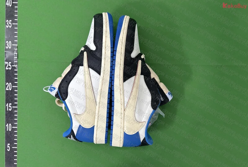 Air Jordan 1 Low Travis Scott Fragment 4