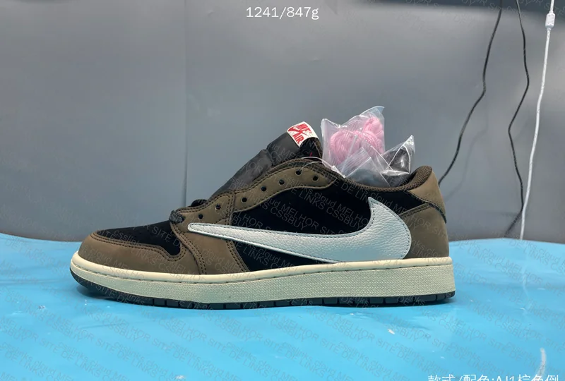 Air Jordan 1 Low Travis Scott Mocha 7