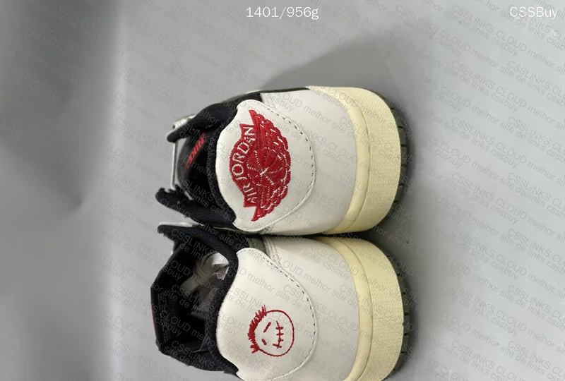 Air Jordan 1 Low Travis Scott Olive