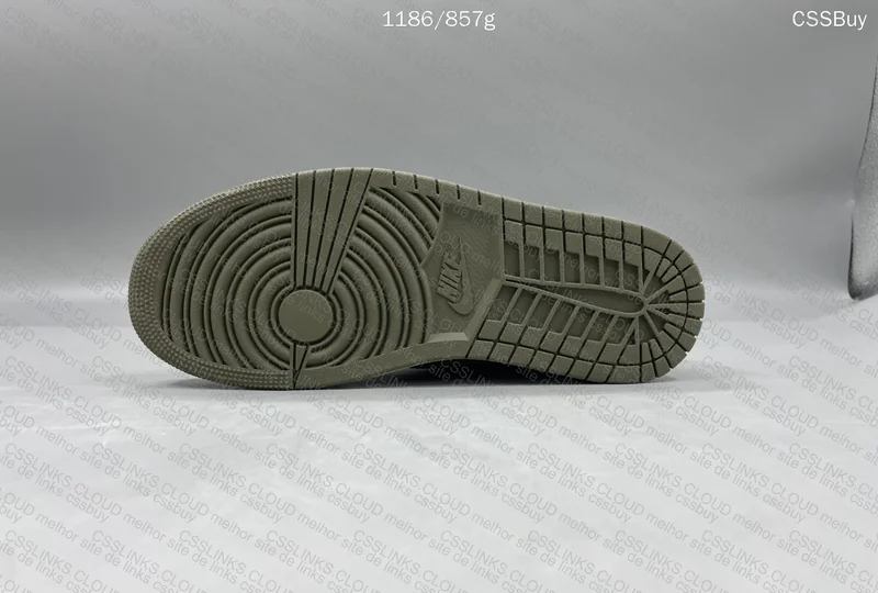 Air Jordan 1 Low Travis Scott Olive 6