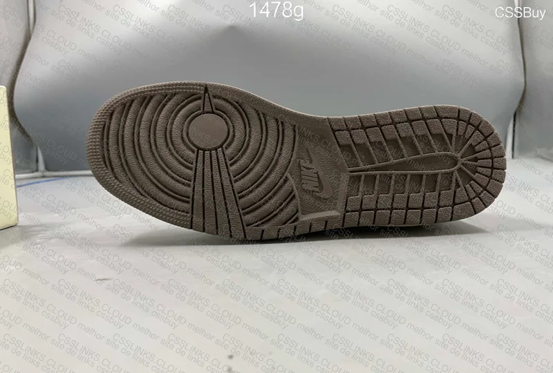 Air Jordan 1 Low Travis Scott Reverse 4