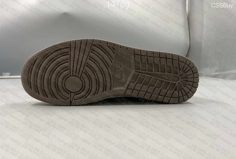 Air Jordan 1 Low Travis Scott Reverse 5