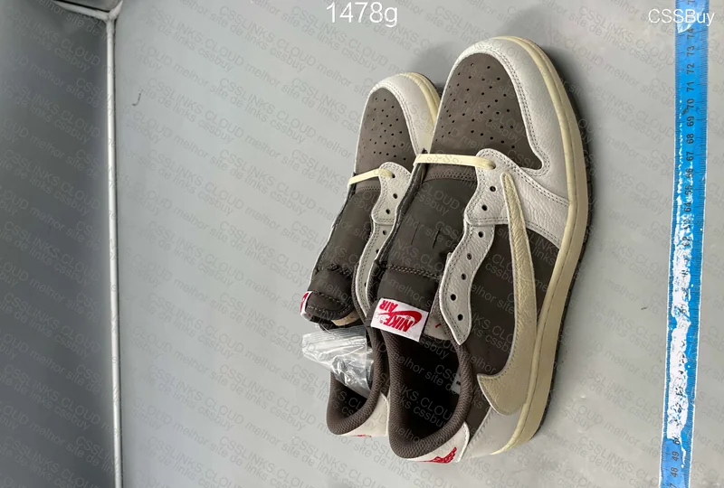Air Jordan 1 Low Travis Scott Reverse 7