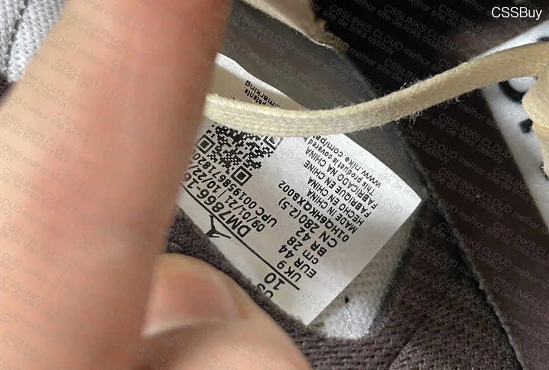 Air Jordan 1 Low Travis Scott Reverse Mocha 3