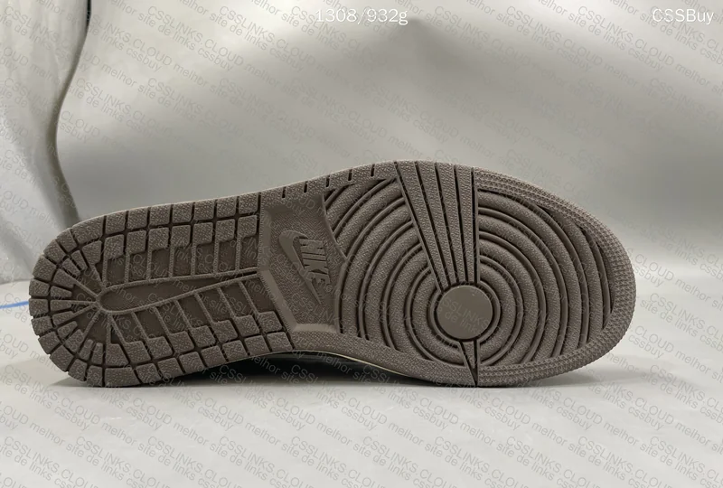 Air Jordan 1 Low Travis Scott Reverse Mocha 6