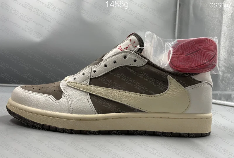Air Jordan 1 Low - Travis Scott Reverse Mocha - 240Y 2
