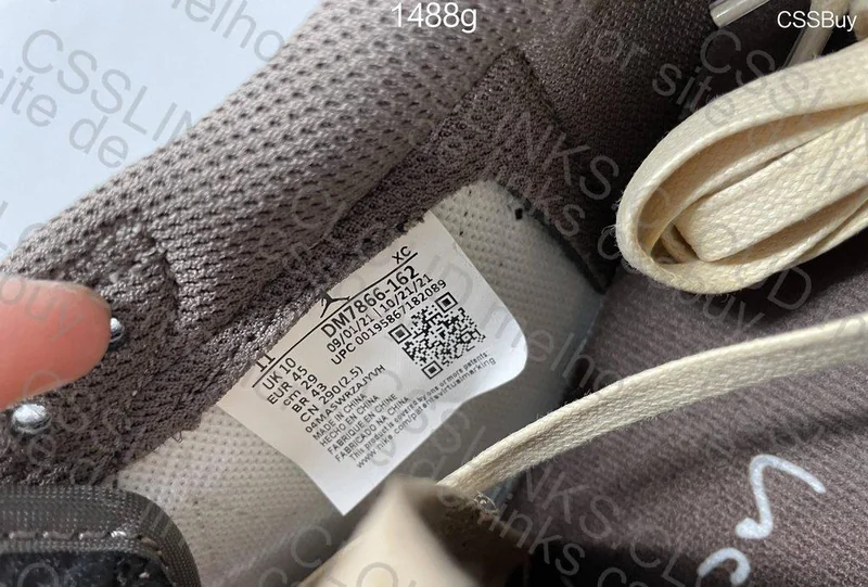 Air Jordan 1 Low - Travis Scott Reverse Mocha - 240Y 4