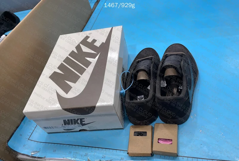Air Jordan 1 Low Travis Scott Velvet Brown