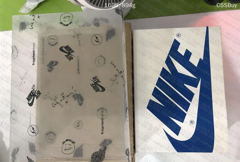 Air Jordan 1 Low Travis Scott x Fragment 9